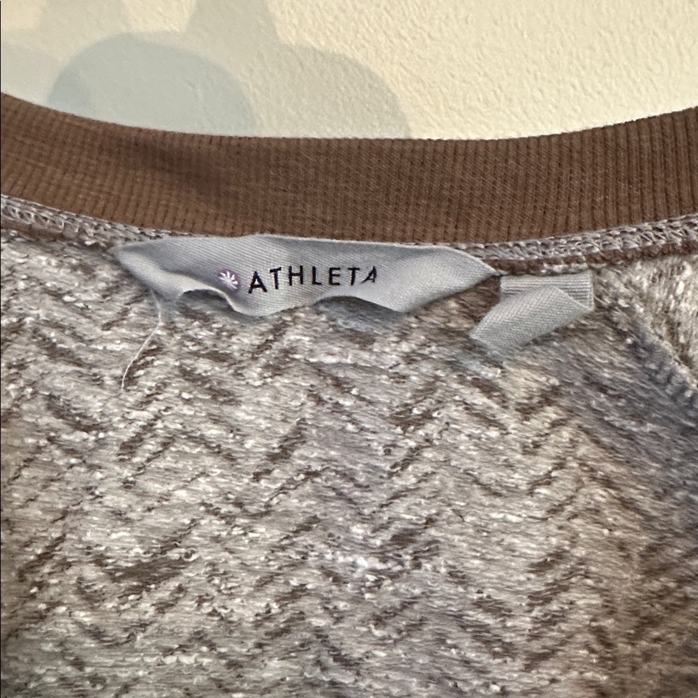 Athleta Brown Chevron Top - Picture 2 of 4